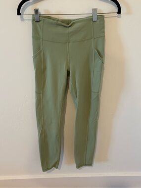 Lululemon All the Right Places Green Cropped Leggings Womens 4 Athletic Workout